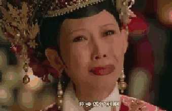 直到现在,蔡少芬依旧活跃在我们的表情包中.