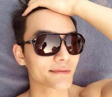 王凯秀裸照遭网友抨击:"演技没有,就要靠裸照蹭热度"