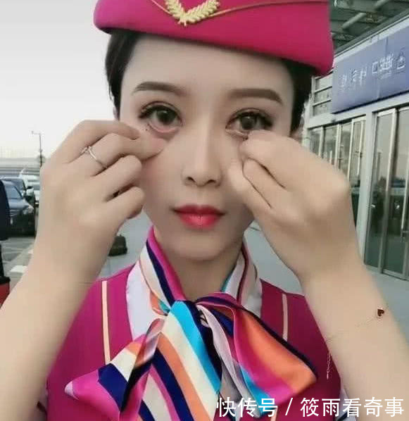 抖音"最美空姐"火了,看到她纯素颜的样子后,网友:我想