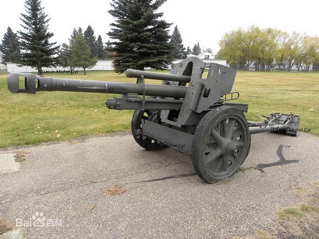 小车扛大炮的典范:二战德国"黄蜂"自行榴弹炮