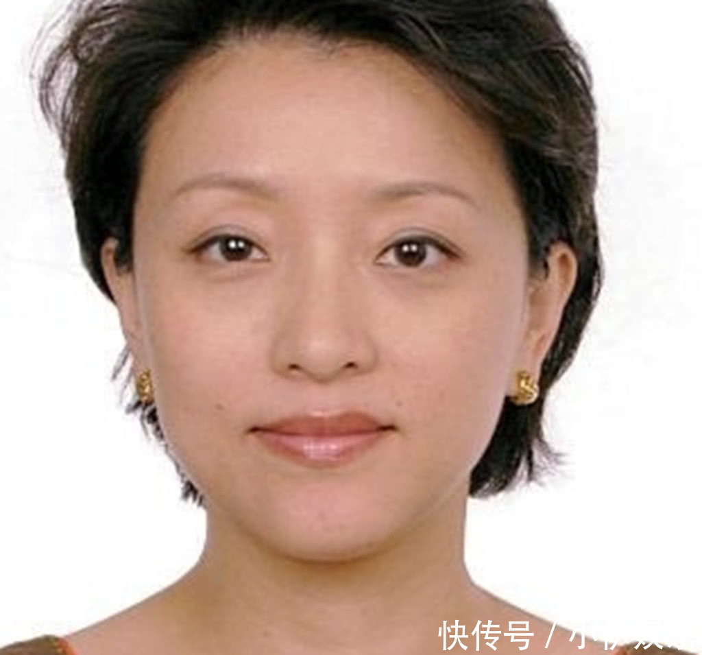 杨澜卸妆后,跟化了妆的她相比,基本没有什么差距,我给100分!