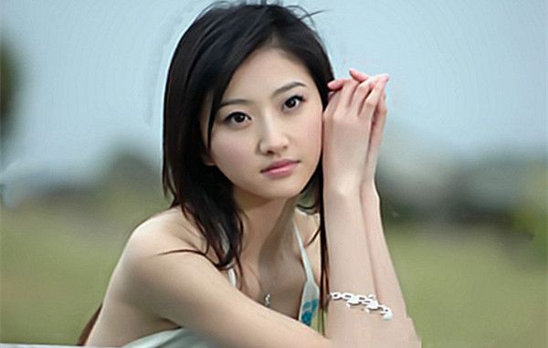 景甜读书时的一组写真,清新自然,美到让人心醉!