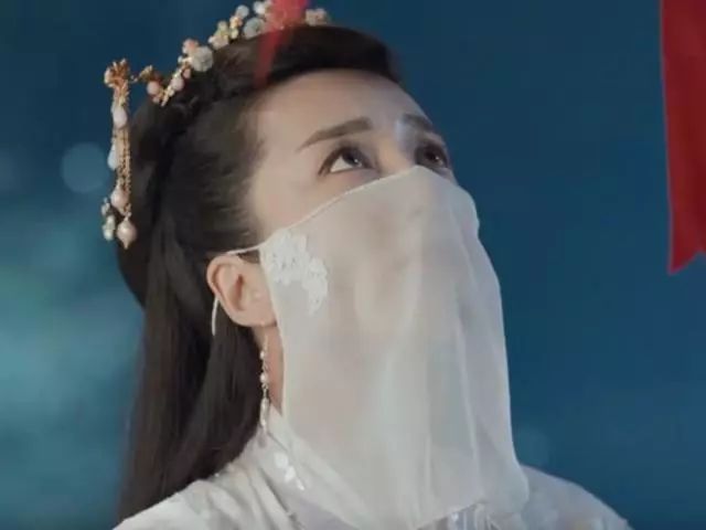 这些戴面纱的古装美女,紫萱最美,这位戴面纱让人笑出