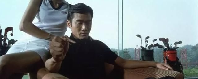 梁家辉实力诠释什么叫做演技,满脸痞子相,他倒的茶没人敢喝