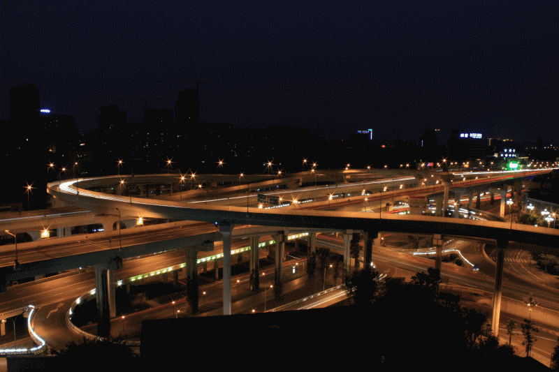 夜景才是城市的真实面貌