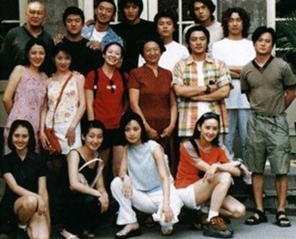 胡静大12岁老公近照,长成这般模样,难怪一直都不愿公开!