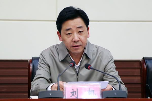 刘凯要求,一是个性要服从党性.