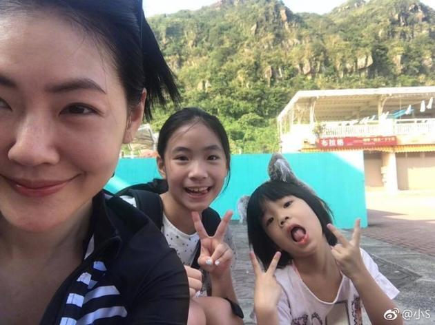 女儿外出被问是不是小s女儿 小s:听过最完美的话