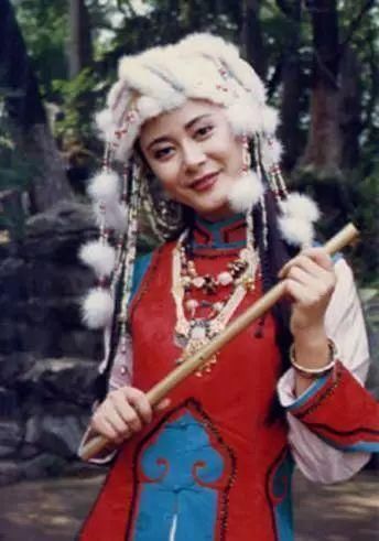 由演员张恒饰演的塞娅公主是西藏的公主,随其父西藏王到北京参拜乾隆