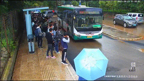 动图曝光:一辆公交车内藏了11个贼!曾流窜浙江作案