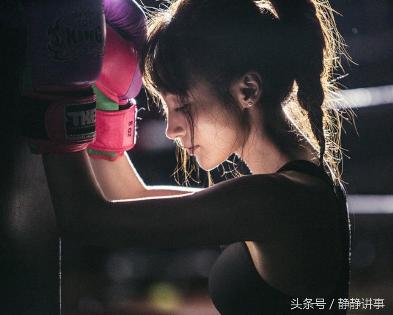 姚笛健身私照曝光,变身性感女拳击手