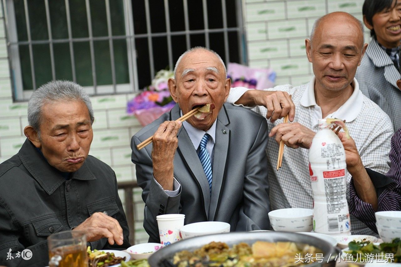 97岁台湾老兵离开农村老家77年,回故土老泪纵横!