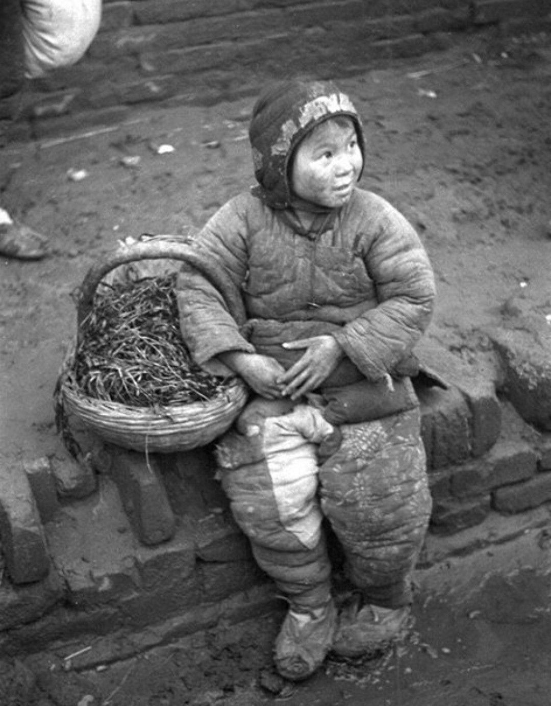 老照片:1942-1943,让人感触颇深的20张河南大饥荒老照片