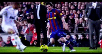 为什么梅西过人像过木桩?