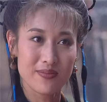 郑爽说,演扈三娘被马踩,身上骨折坚持拍完水浒