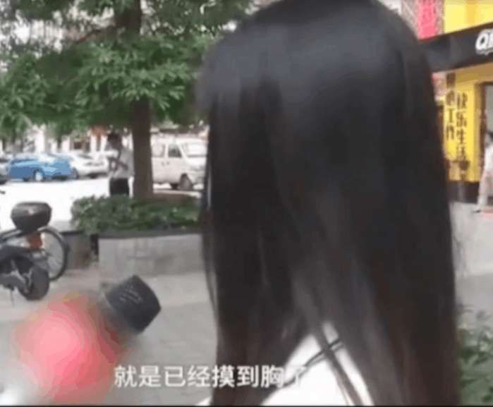 实拍广东两名女大学生理发店洗头, 被理发师捏胸摸下体数次