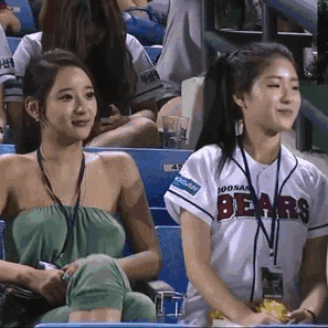 爆笑gif:这就是为什么都讨厌广场舞的原因了