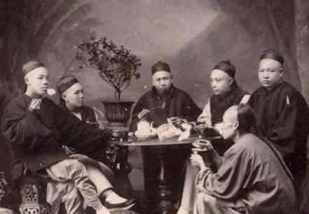 直击清朝人吃饭,穷人和富人差距太大,简直无法接受!