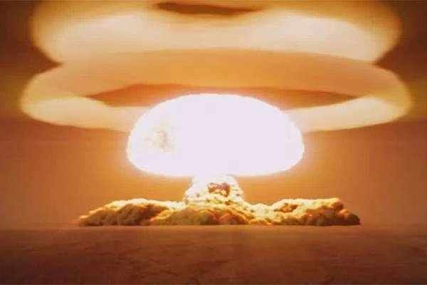 沙皇核弹,实际上全球核弹爆炸真实的威力只有不到千分之一灭绝恐龙