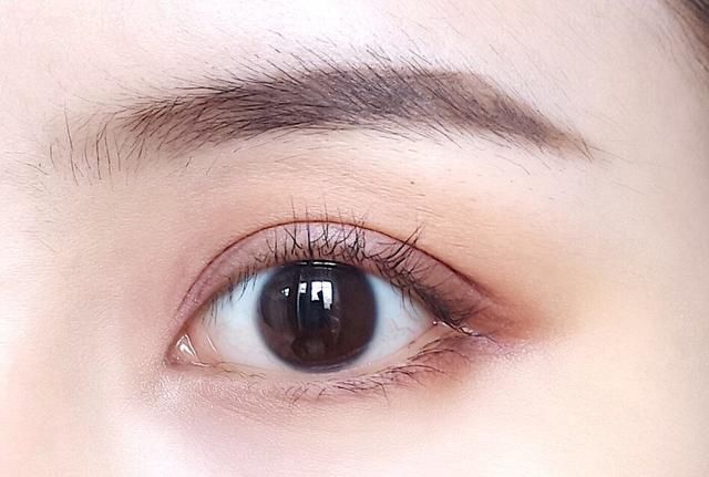 最适合亚洲人眼型的眼线画法及油眼皮更要看