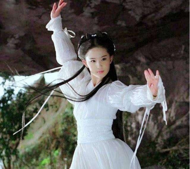 古装剧中打斗姿势最美的十大女星: 娜扎垫底, 杨幂第2