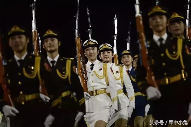 解放军女子仪仗队亮相!身高不得低于178cm?真相在这里