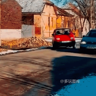 诙谐幽默的同时又发人深省,快手有吗,秒拍敢吗 全球搞笑gif:这样的