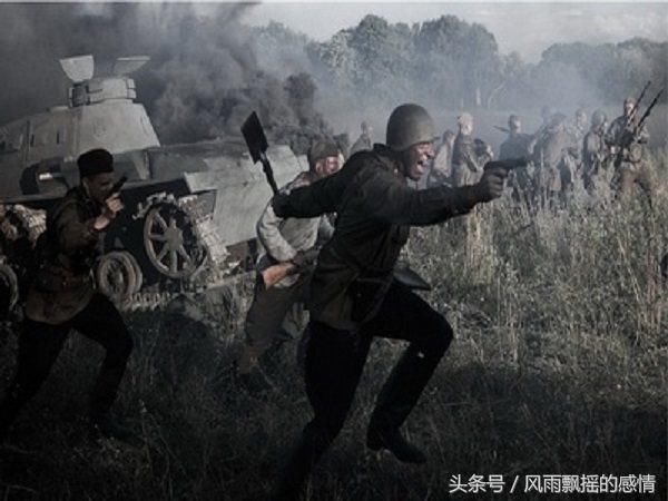 冲锋中的苏联军人 反观德军这边,二战中德国一共有800万人死亡,其中