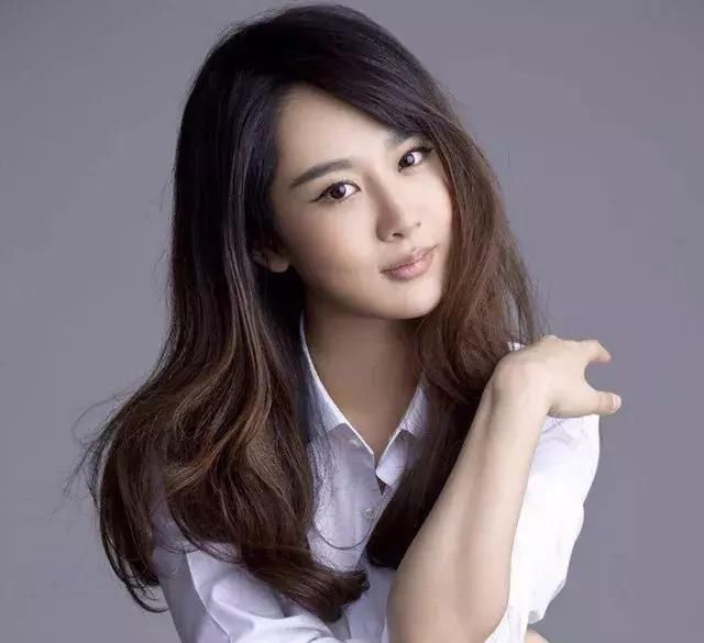 射手座时尚女明星代表:唐嫣,性格开朗活泼,娇俏,率真的个性.