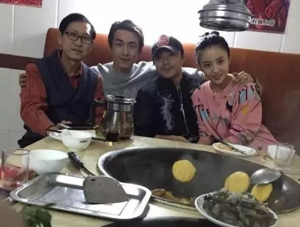 实拍:横店盒饭近照,明星vs群演,有谁吃过吗?