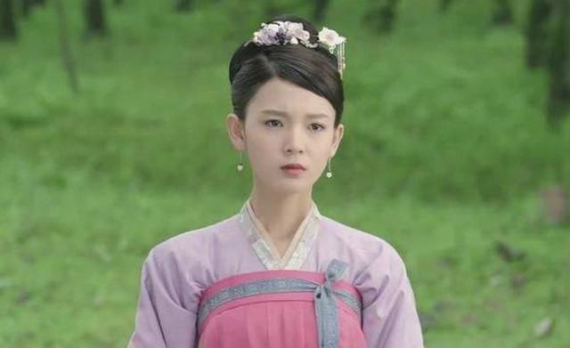 主角是狐狸的4部电视剧:陈瑶杨幂各一部,最后一部百看