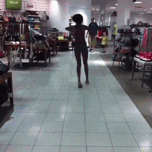 不好意思,你们继续我什么都没看到