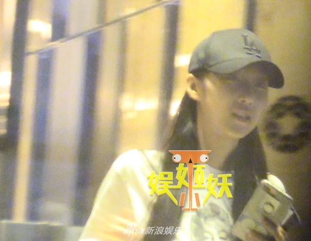 该美女被曝是乔任梁前女友孔熳.