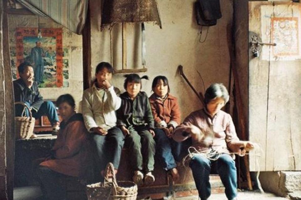 老照片:直击上世纪八十年代的农村场景,艰苦的岁月,别样的精彩