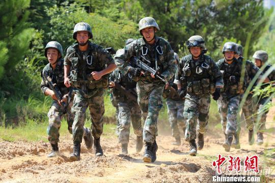 中部战区陆军组织兵种班长战斗指挥集训