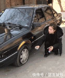 搞笑gif:美女这暴力充气,确实很给力!-北京时间