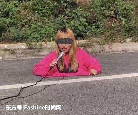 女子仅剩半个身子在乞讨,路人纷纷上前施舍,这一幕让所有人恶心