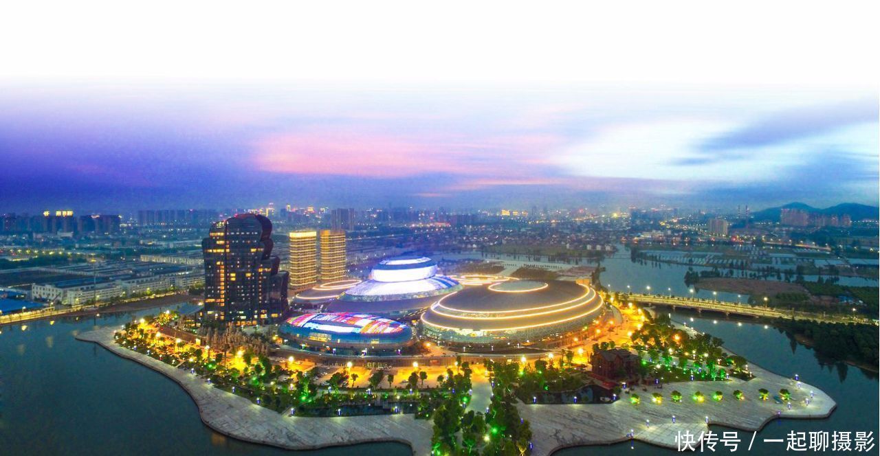 市柯桥区,该区在2017年全国百强区的评选中排在第13位,位居浙江省第四