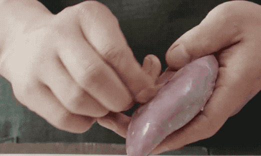 这个东西是猪身上最贵的,女人看见会脸红,想要不腥我有妙招