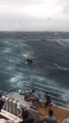 普吉岛凤凰号的最后时刻:一艘可体验