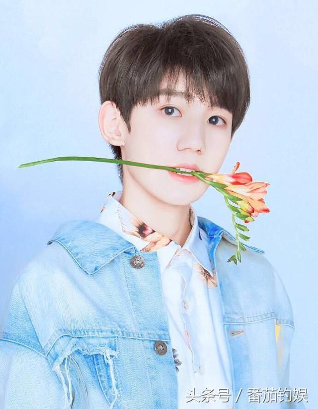 tfboys王源女朋友视角爆照,粉丝被撩?