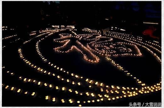 顺星节的祭星仪式在夜里举行,有钱人家摆108盏灯花,一般人家也可摆49