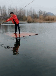 爆笑gif动图:现在的小学生一个比一个骚,也不知跟谁学
