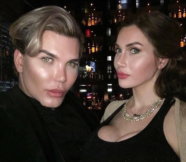 尽管医生多次劝说rodrigo alves停止整容,但是rodrigo alves并没有