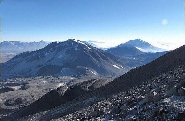 世界上10大最高的活火山,第一海拔达到6891米,壮观至极