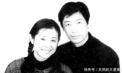 倪萍感情生活充满了荆棘,她一共经历三次婚姻五段感情,第一段是老家