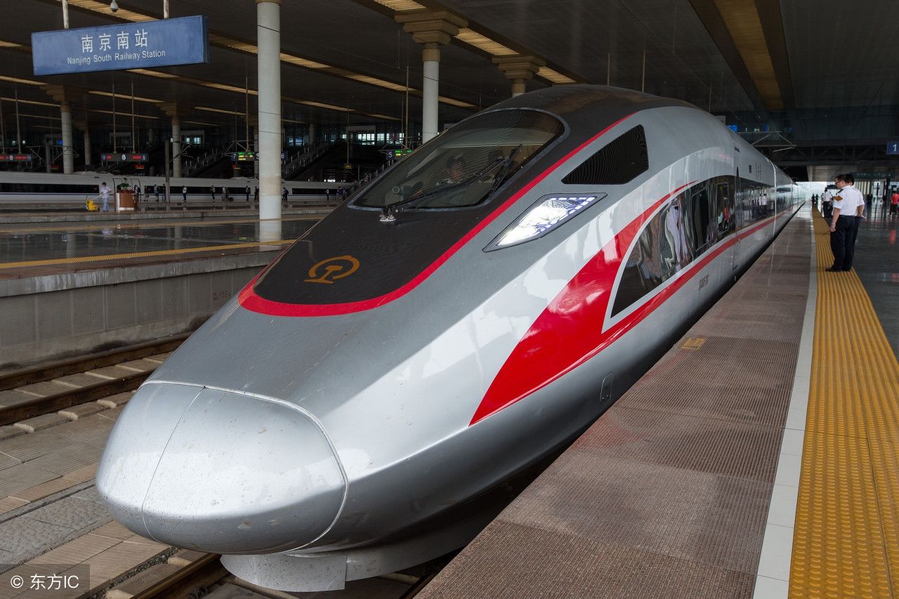 中国高铁又一新突破,时速605公里,远超日本,跑的比飞机还快!