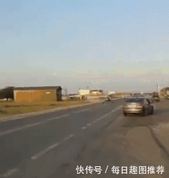 搞笑gif图:佛不要我,潇洒一回又如何?