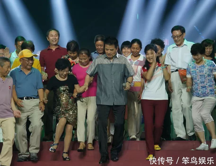 毕福剑之外就是撒贝宁了,你觉得启用撒贝宁的话,2018年能让《星光大道