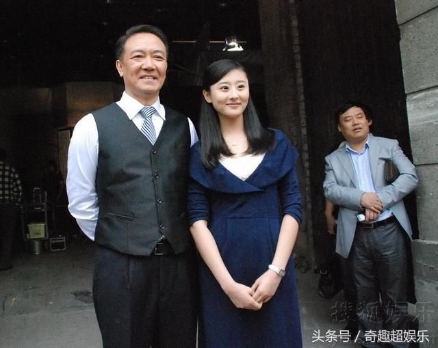 李幼斌全家照,老婆貌美儿子帅气,女儿痛心不幸去世